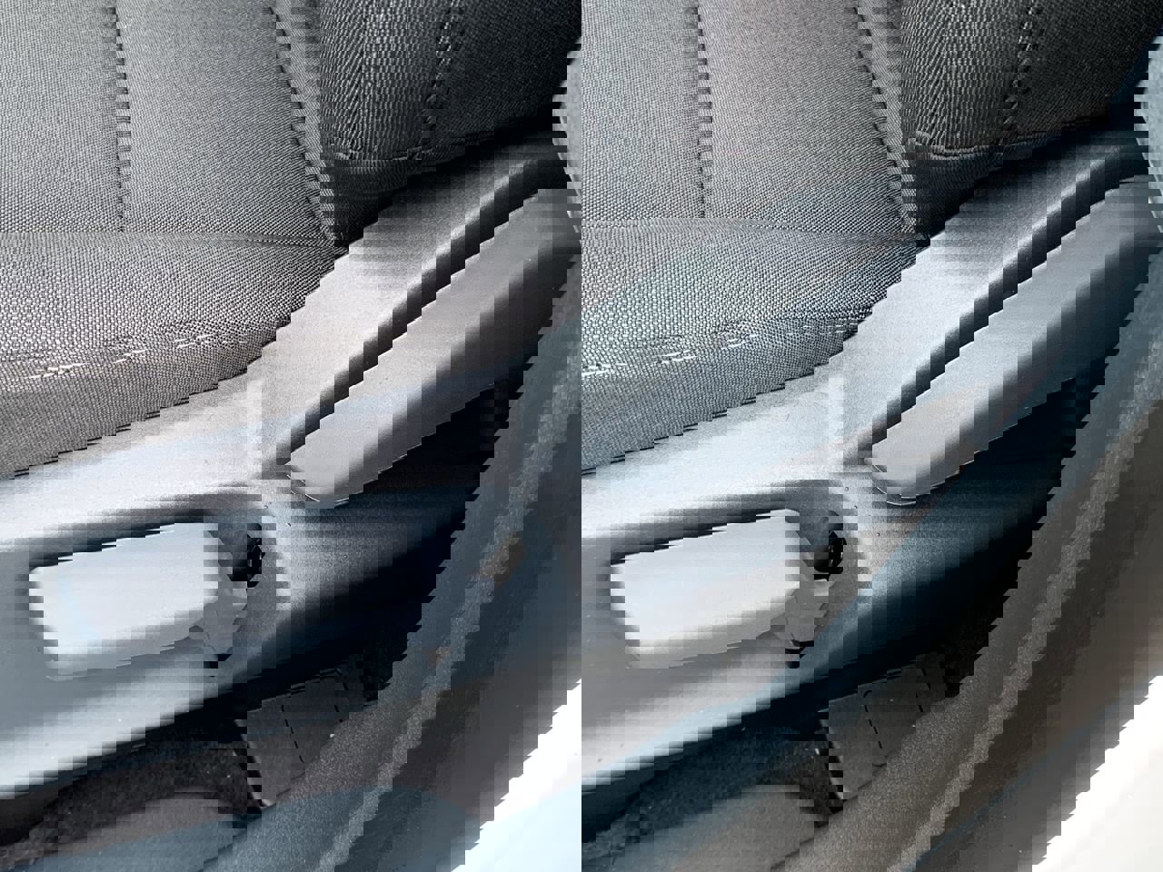 New 2025 Ford Maverick XL image 20