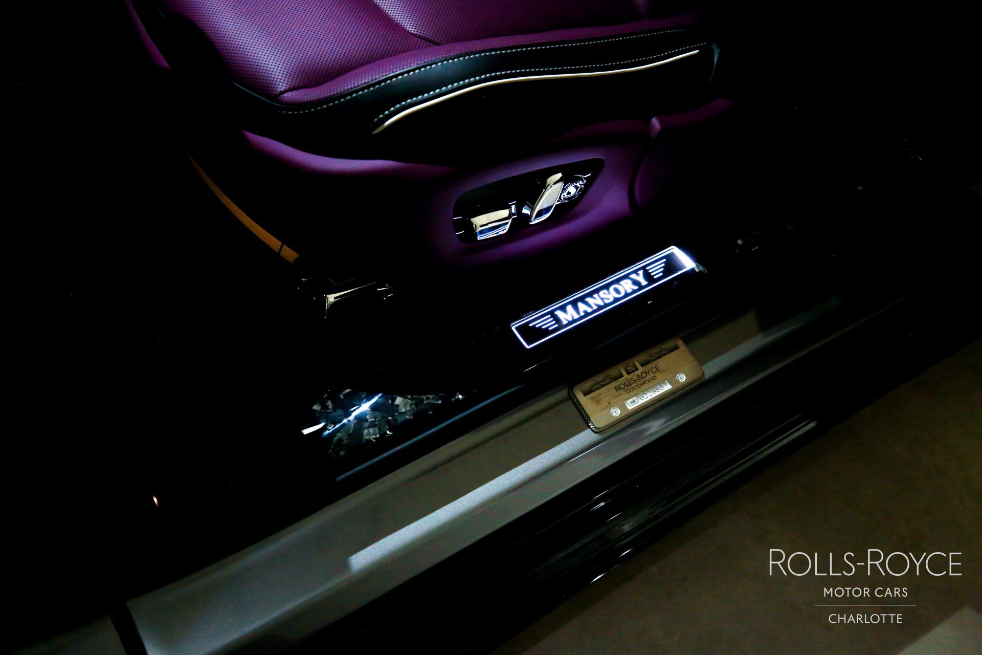 Used 2025 Rolls-Royce Spectre Black Badge image 31