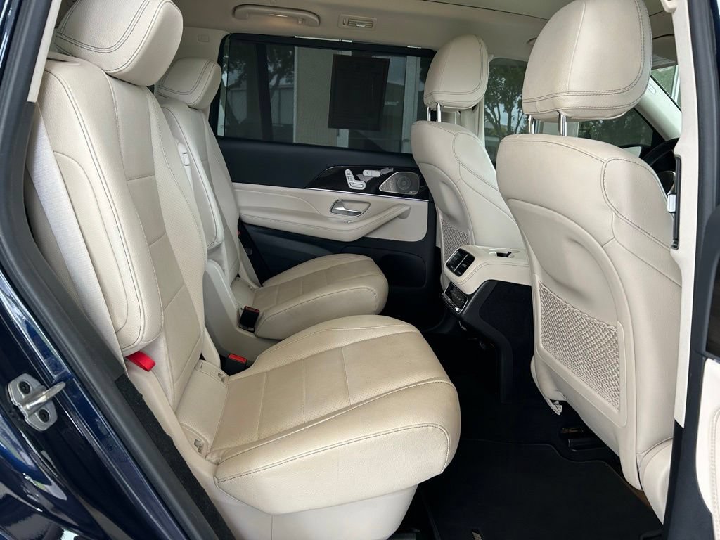 Used 2022 Mercedes-Benz GLS 450 4MATIC image 29