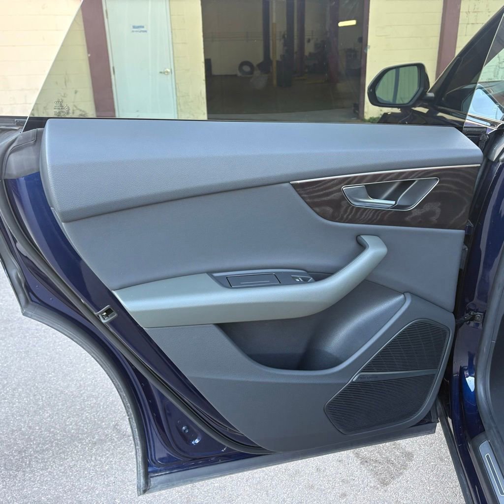 Used 2021 Audi Q8 Premium Plus image 12