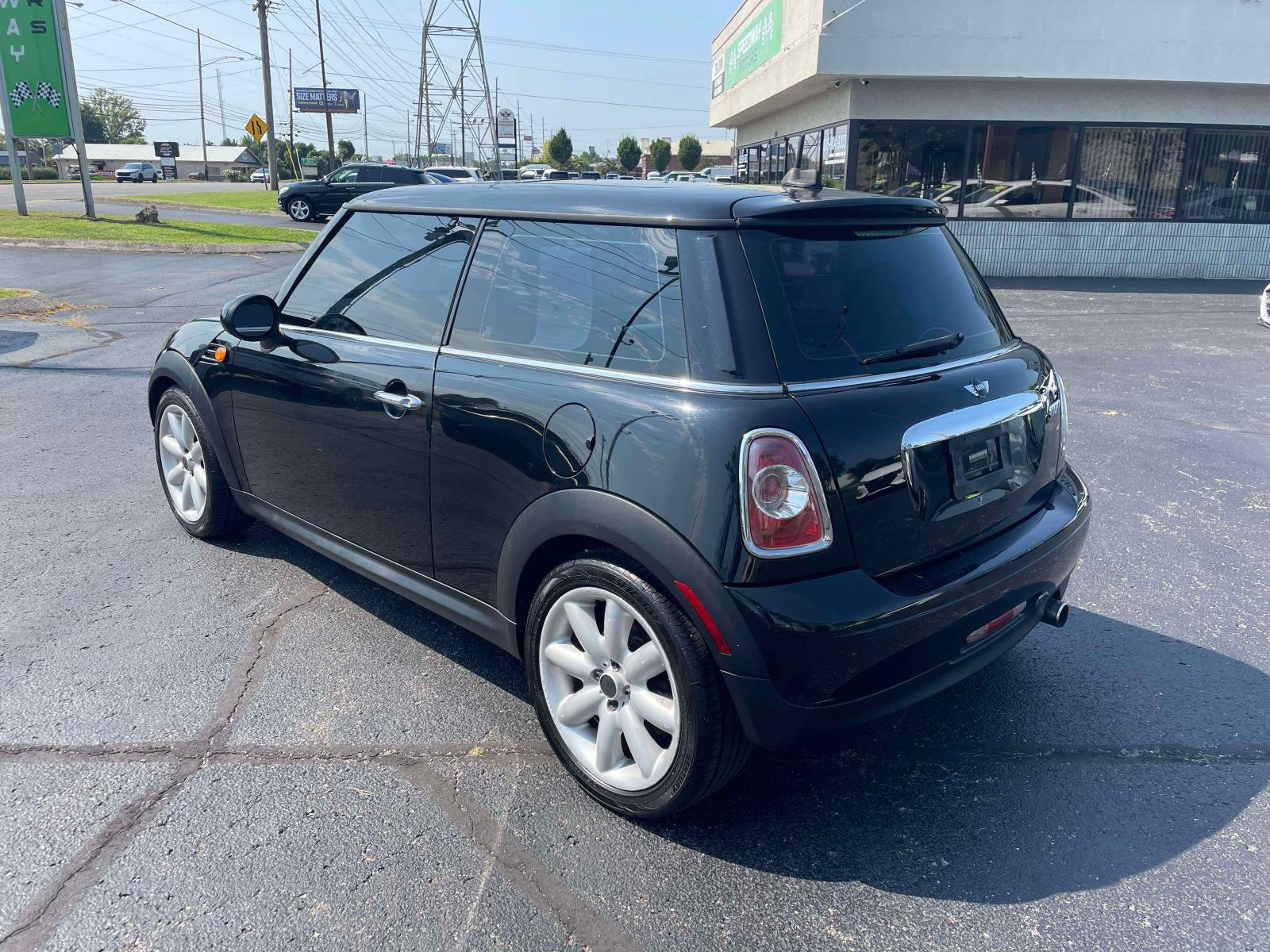 Used 2011 MINI Cooper Hardtop FWD image 5