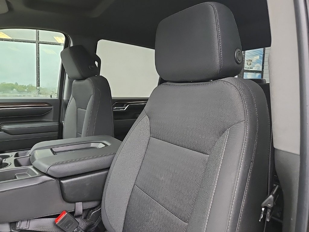 Used 2024 Chevrolet Silverado 2500 LT image 43