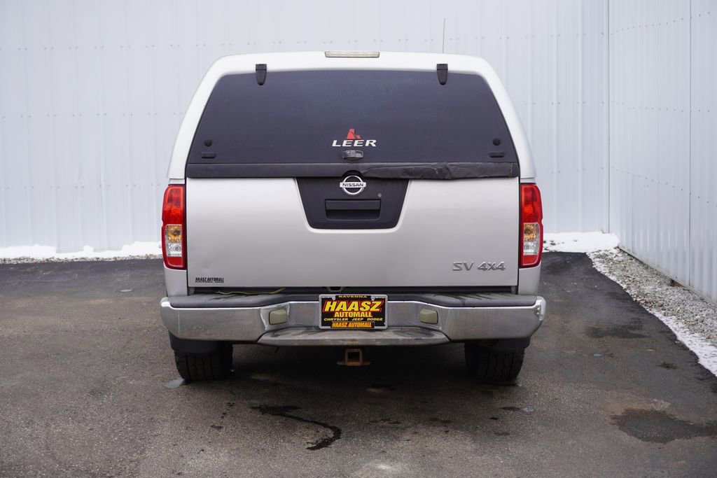 Used 2012 Nissan Frontier SV image 5