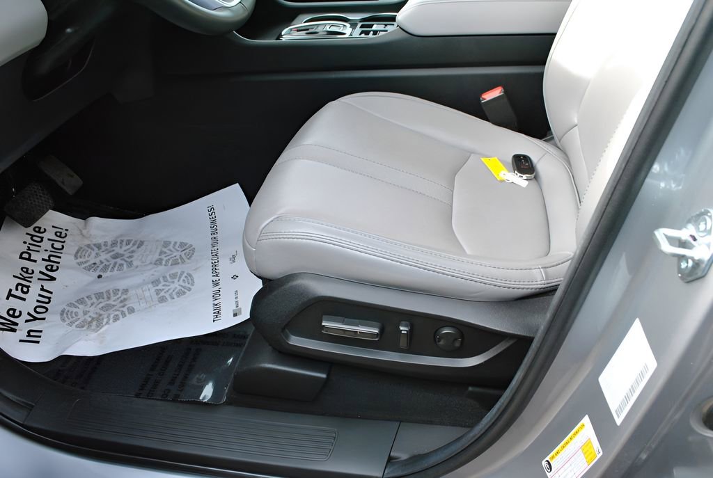 Certified 2025 Honda Pilot EX-L image 26