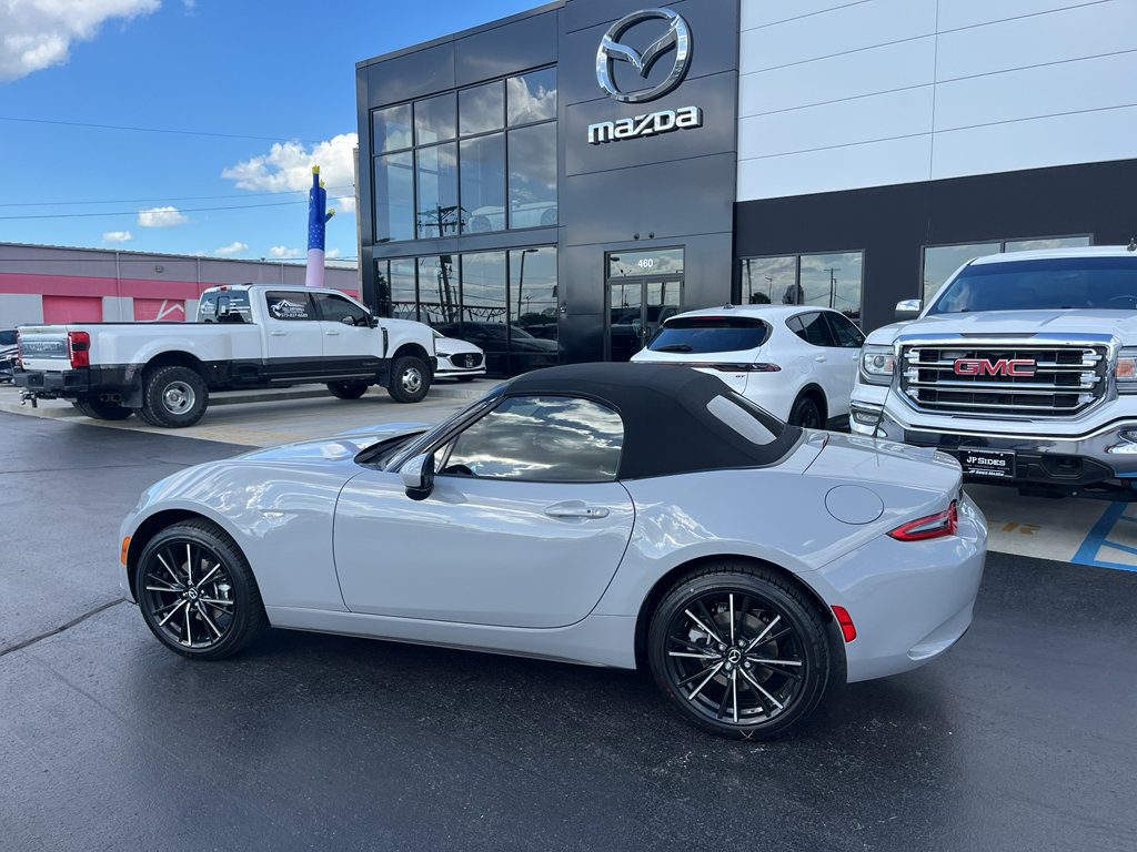 New 2026 MAZDA MX-5 Miata Grand Touring RWD image 3