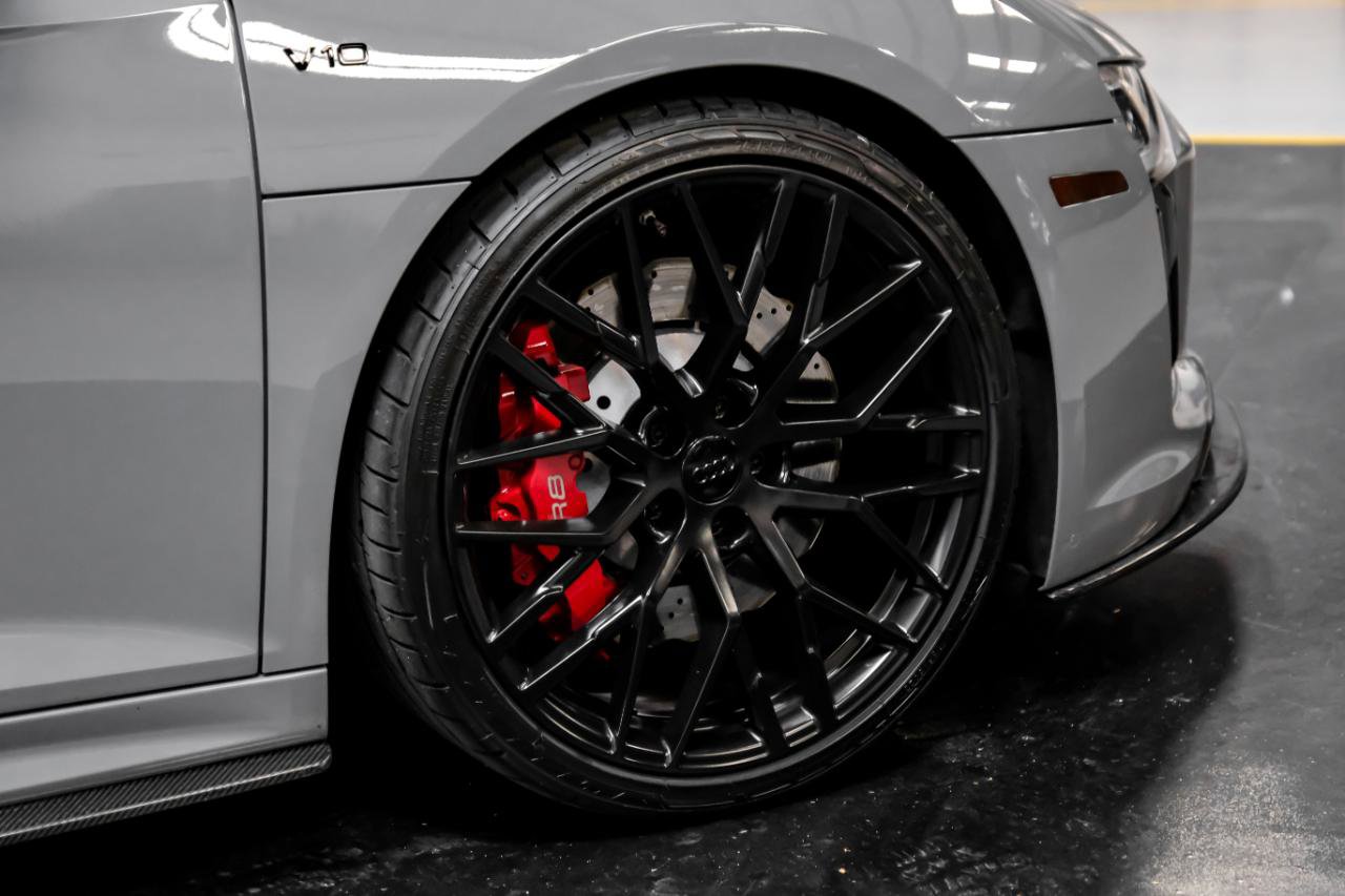 Used 2017 Audi R8 V10 image 41