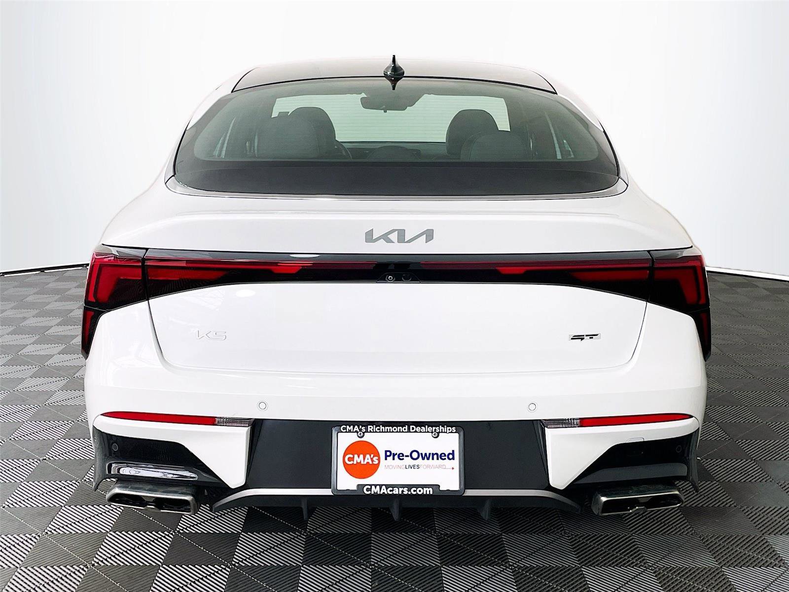 Used 2025 Kia K5 GT image 9