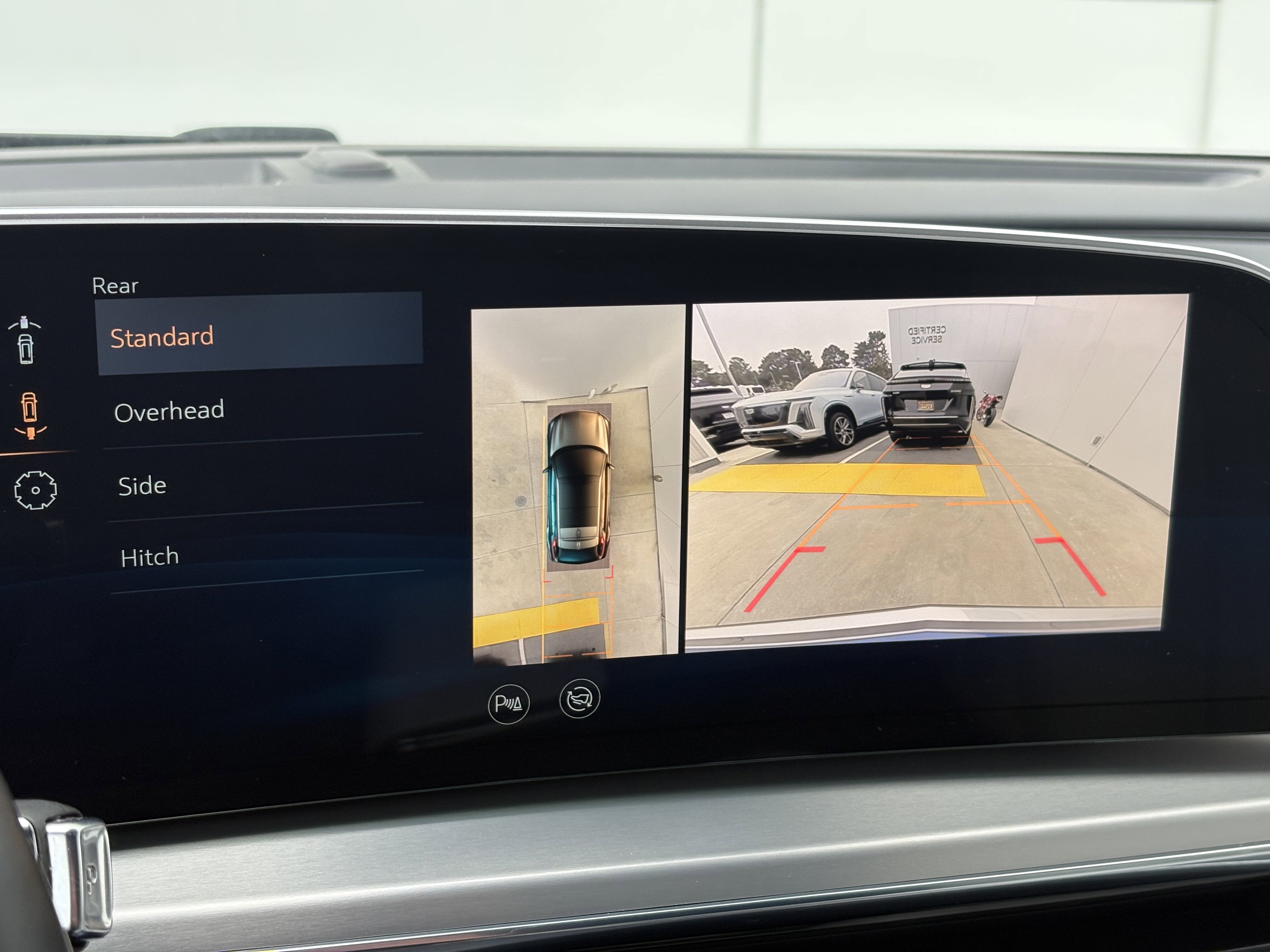 Used 2024 Cadillac Lyriq Sport AWD/4WD image 24