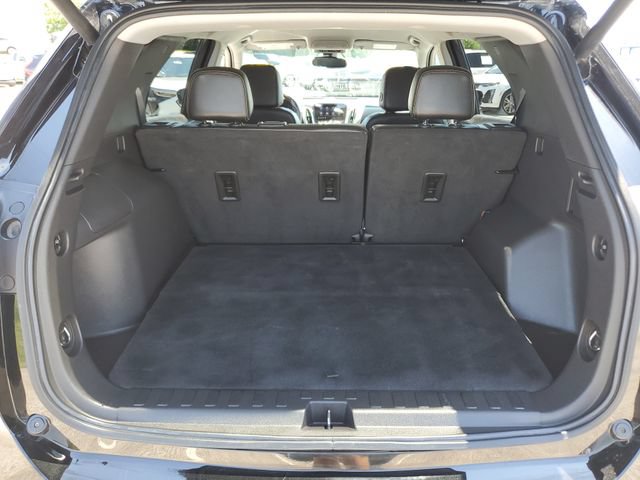 Used 2024 Chevrolet Equinox Premier AWD/4WD image 11