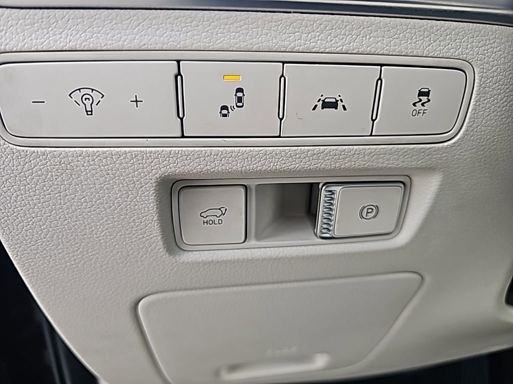 Used 2020 Hyundai Palisade Limited image 16