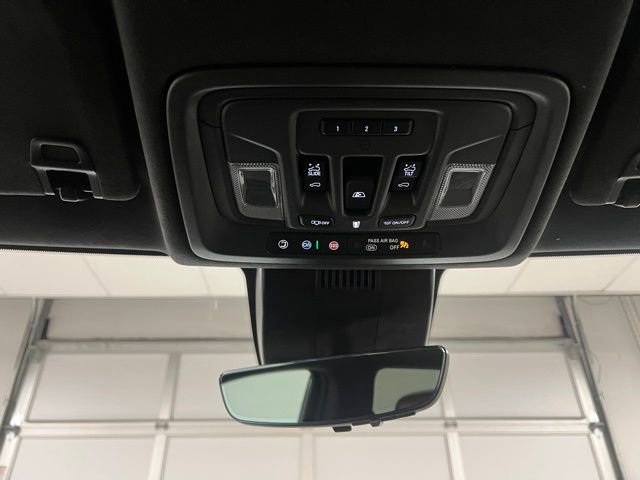 Used 2024 GMC Sierra 3500 Denali Ultimate image 41