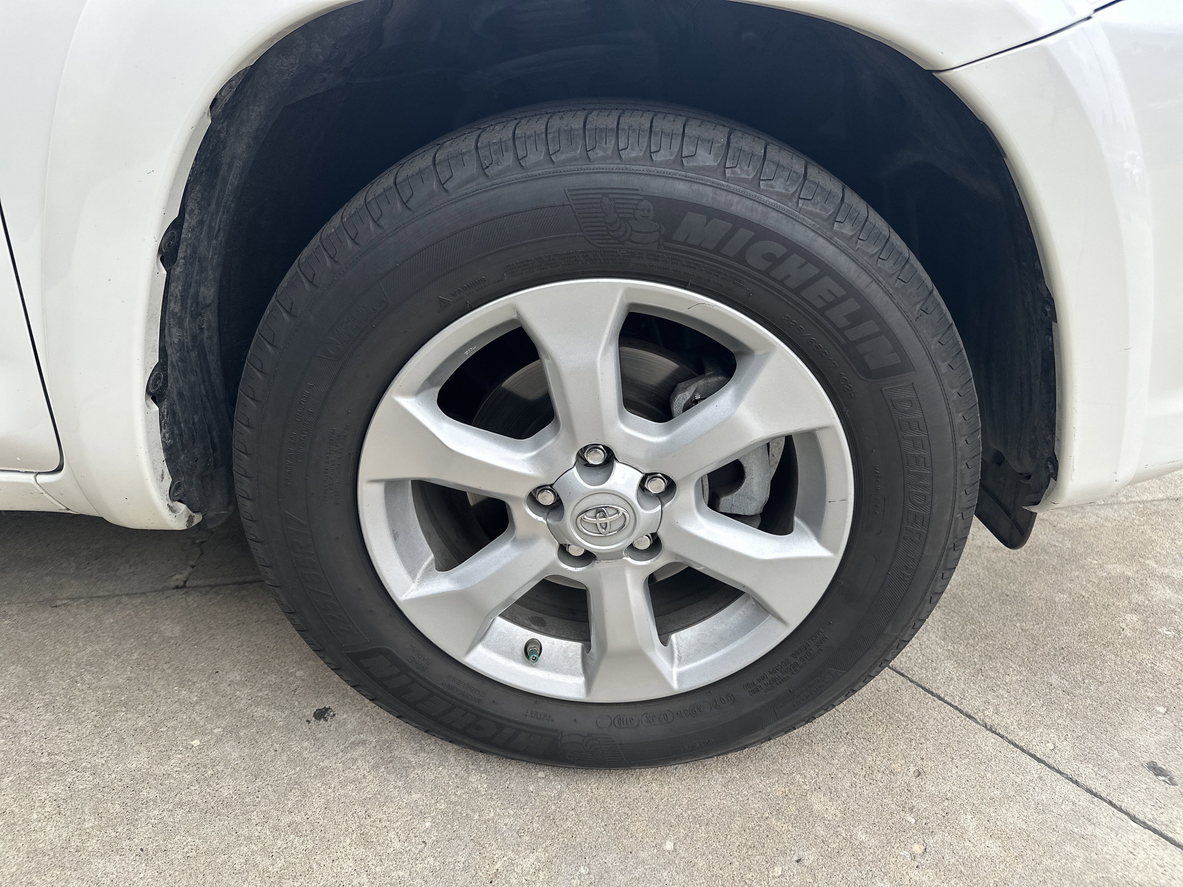 Used 2012 Toyota RAV4 Limited w/ Premium Plus Value Pkg AWD/4WD image 31