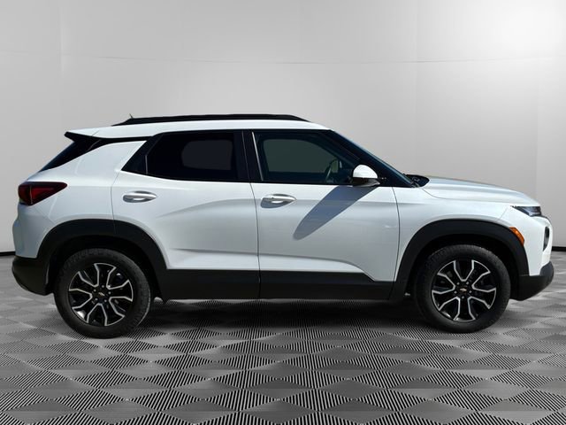 Certified 2023 Chevrolet TrailBlazer ACTIV w/ Sun and Liftgate Package FWD image 6