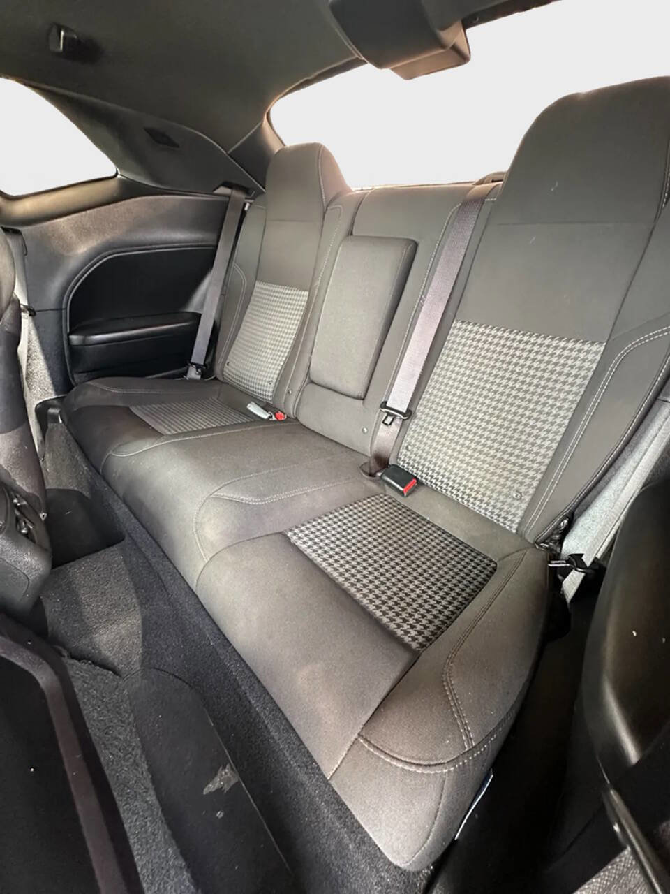 Used 2019 Dodge Challenger SXT image 17