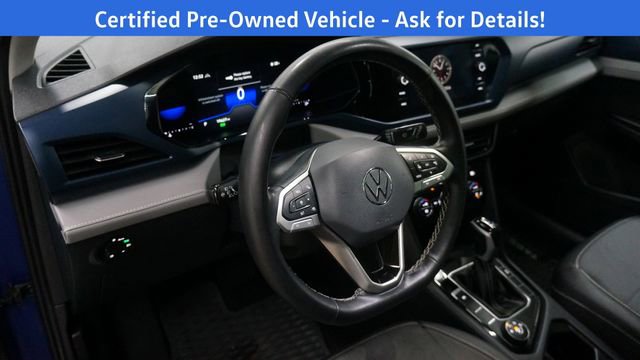 Certified 2024 Volkswagen Taos SE image 9