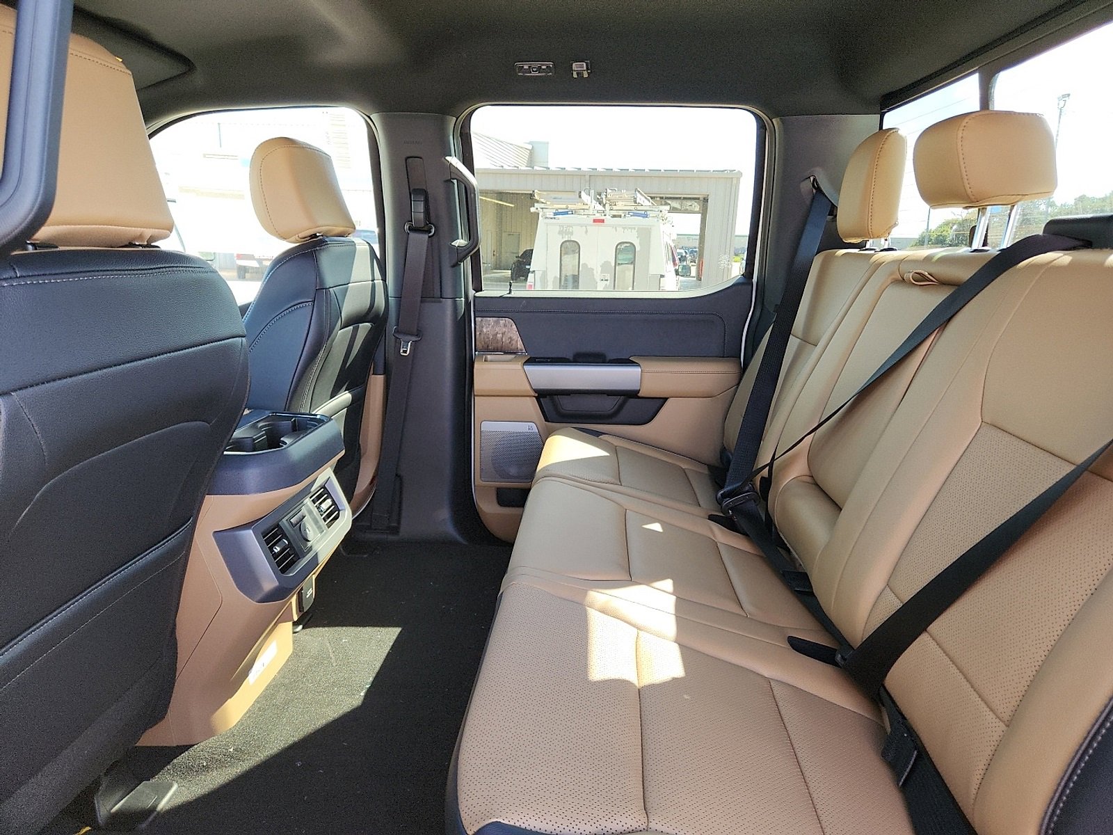 New 2026 Ford F250 Lariat w/ Lariat Premium Package image 8