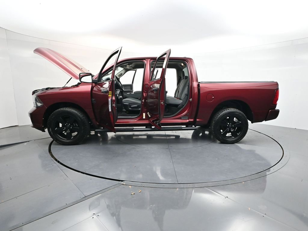 Used 2018 RAM 1500 Express w/ Express Value Package AWD/4WD image 38
