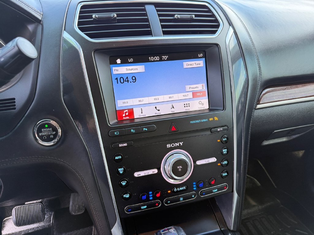 Used 2019 Ford Explorer Platinum AWD/4WD image 17