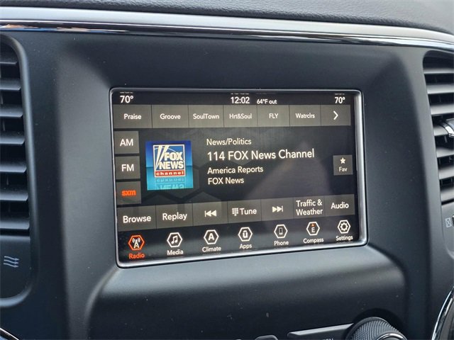 Used 2019 Jeep Grand Cherokee Laredo image 16