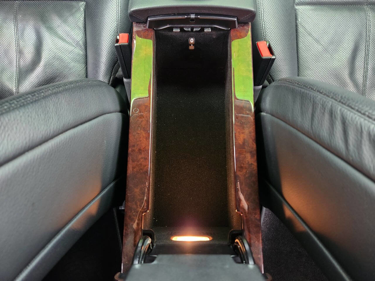 Used 2007 Mercedes-Benz S 550 image 33