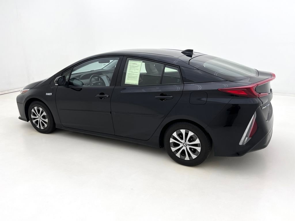 Used 2022 Toyota Prius Prime XLE image 10