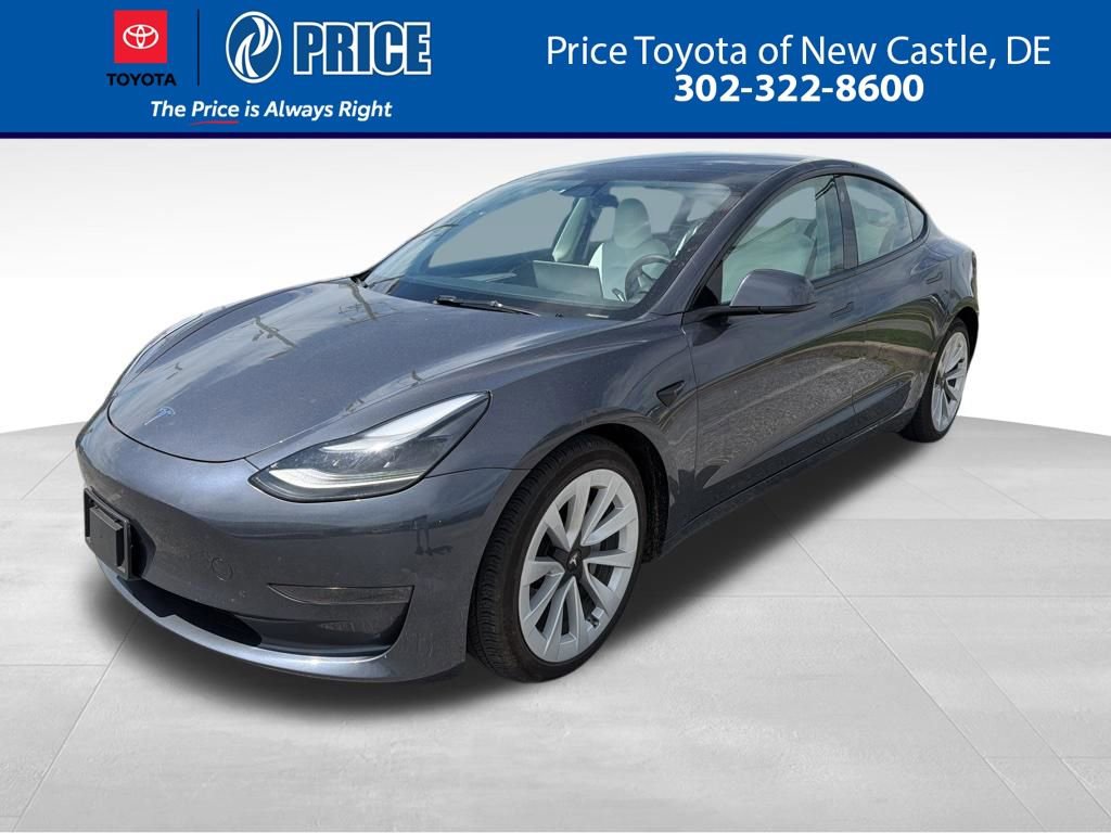 Used 2023 Tesla Model 3 Standard Range image 1