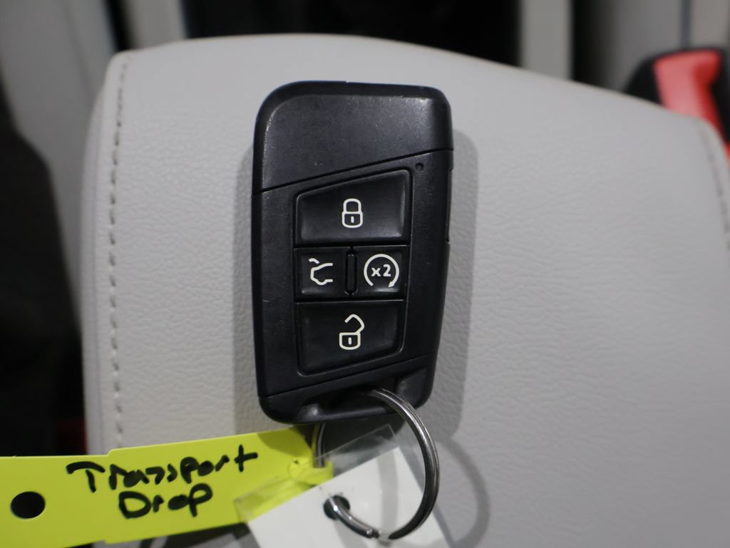 Used 2022 Volkswagen Tiguan SEL R-Line AWD/4WD image 27