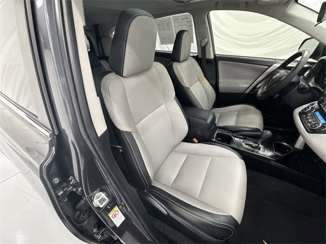 Used 2018 Toyota RAV4 XLE image 26