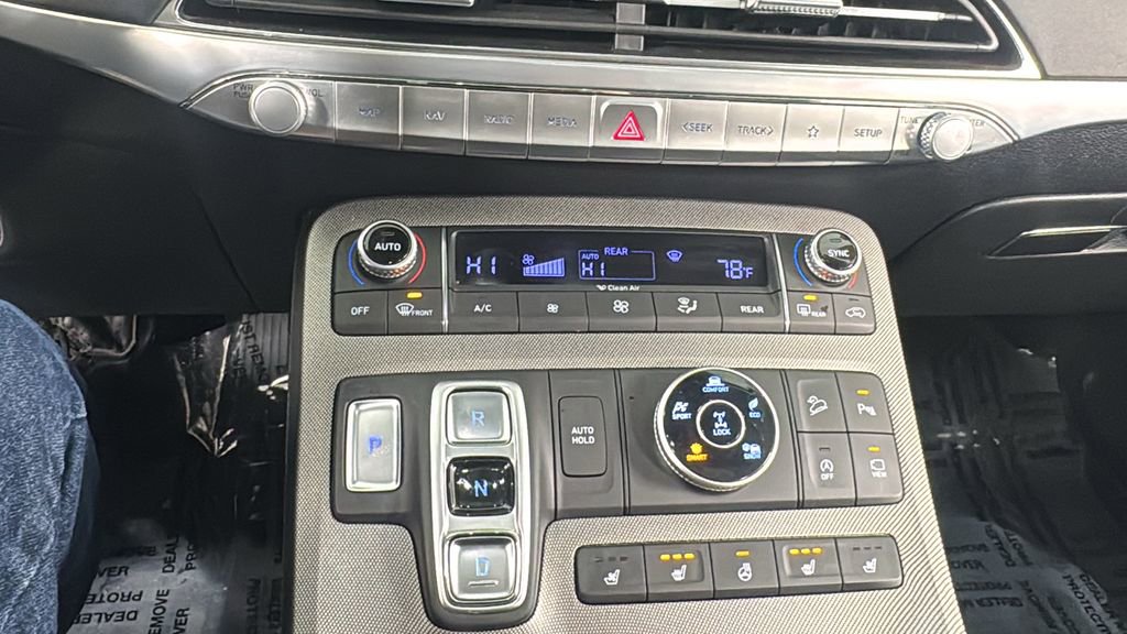 Used 2022 Hyundai Palisade Limited w/ Winter Package image 29