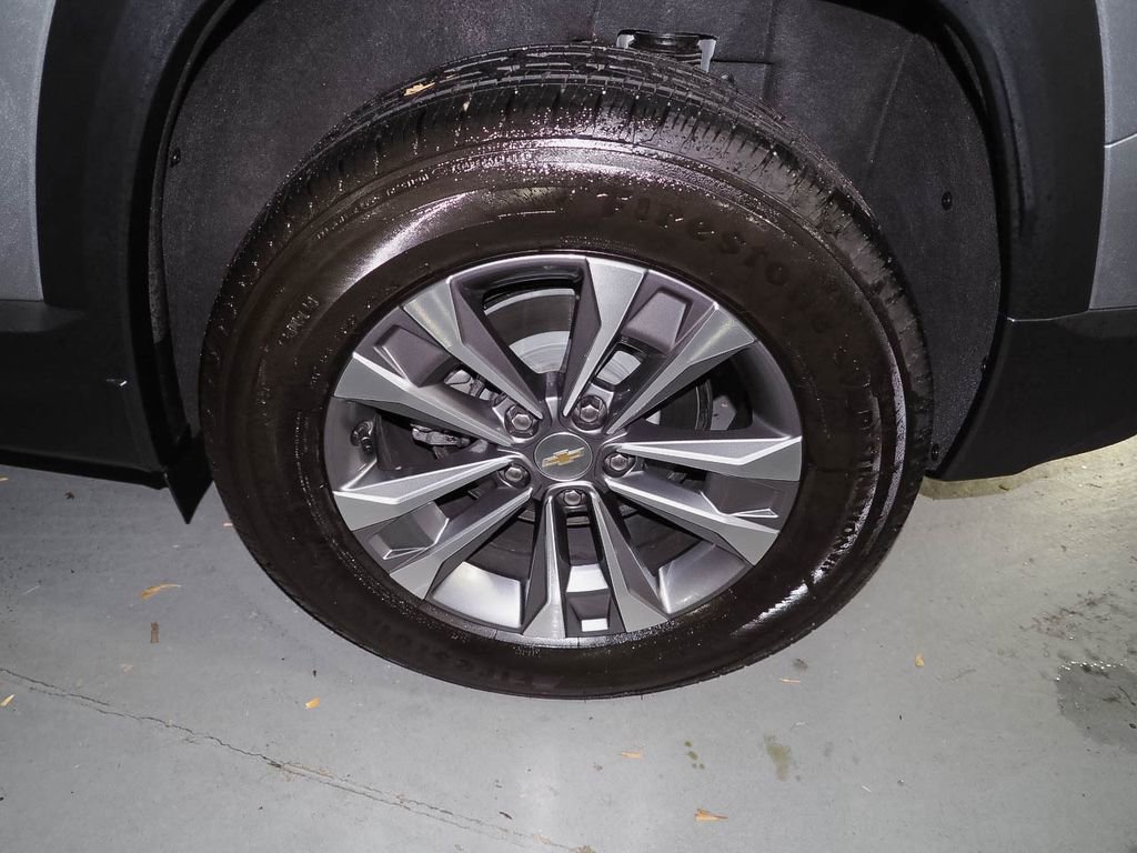 Used 2025 Chevrolet Equinox LT image 34