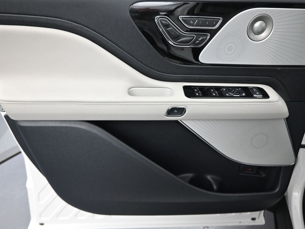 New 2026 Lincoln Aviator Reserve image 22