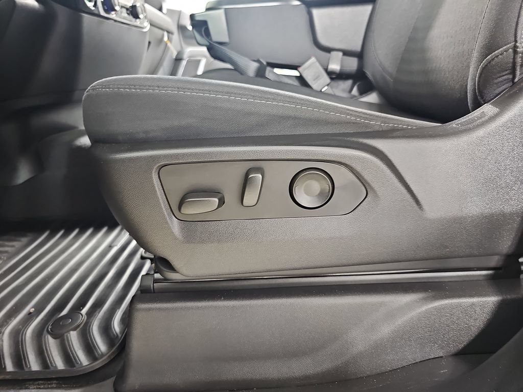 Certified 2024 Chevrolet Silverado 1500 LT AWD/4WD image 34