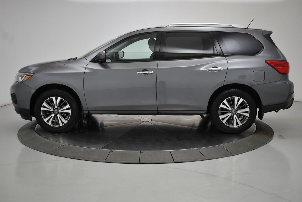 Used 2017 Nissan Pathfinder SV AWD/4WD image 17