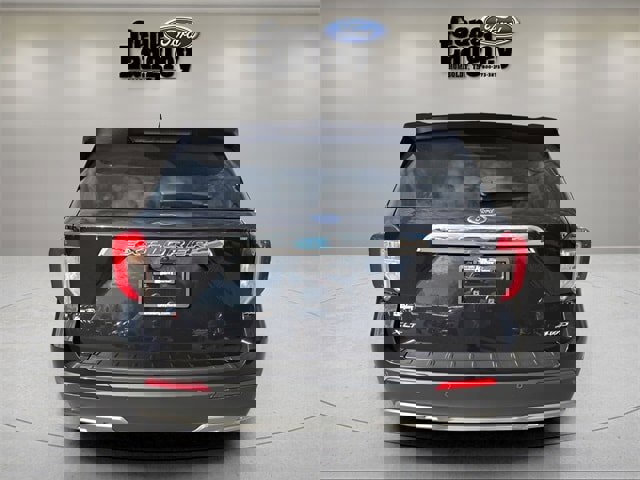 Used 2023 Ford Explorer XLT w/ Equipment Group 202A image 6