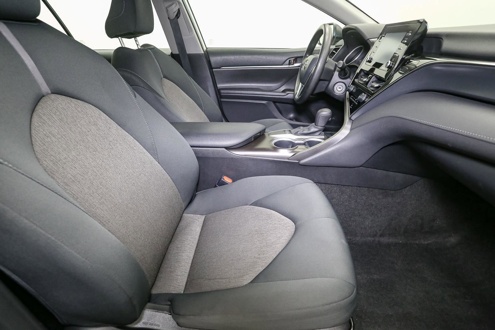 Used 2023 Toyota Camry LE FWD image 17