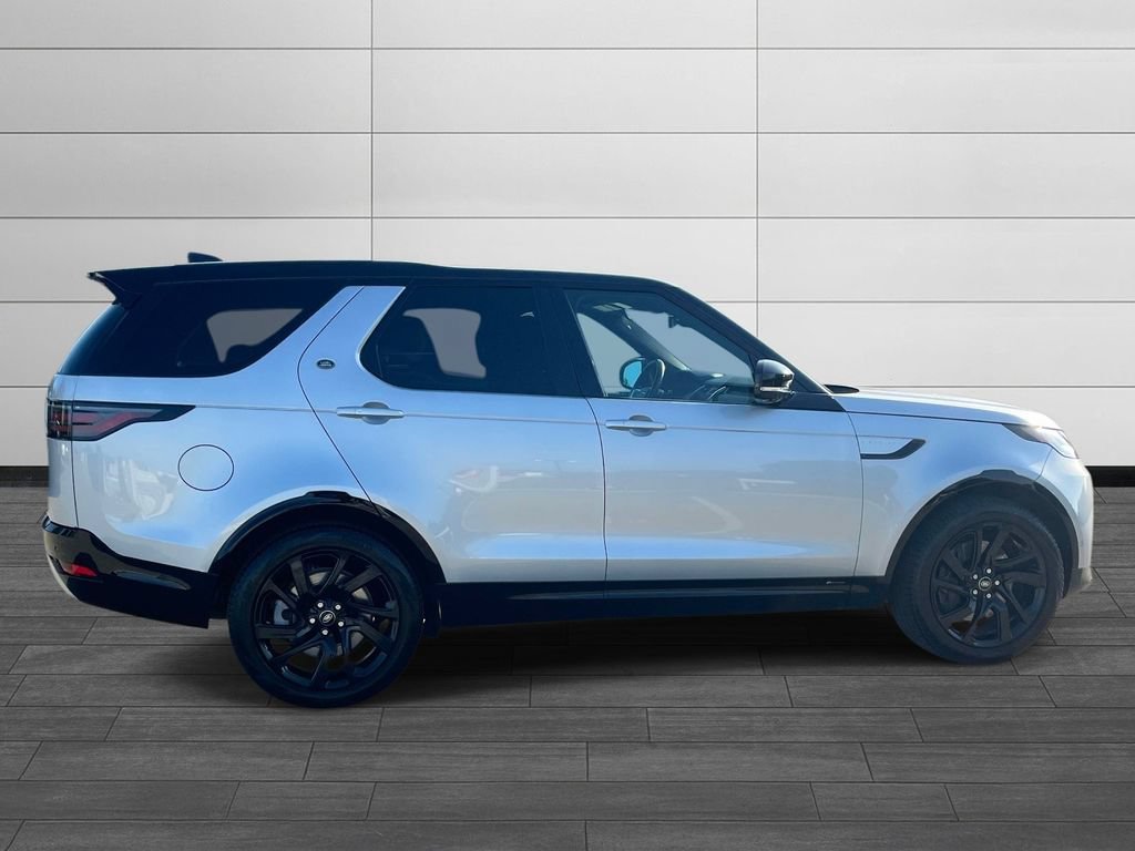 Used 2022 Land Rover Discovery S R-Dynamic AWD/4WD image 6