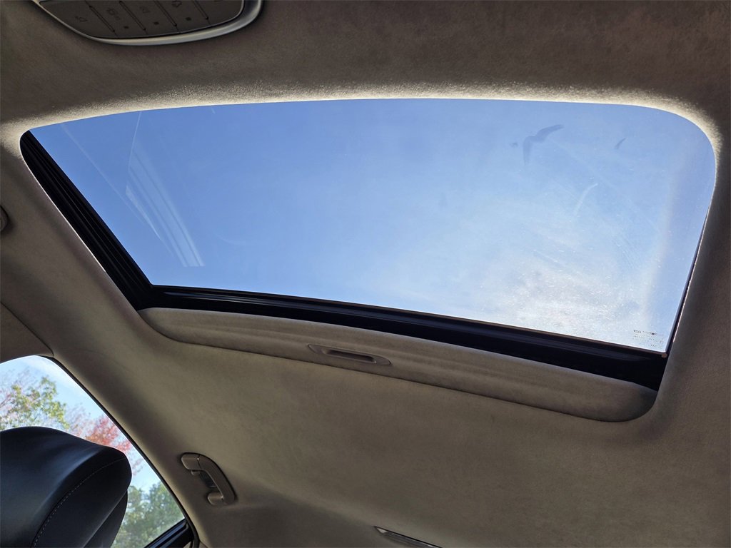 Used 2018 Genesis G90 3.3T Premium image 14