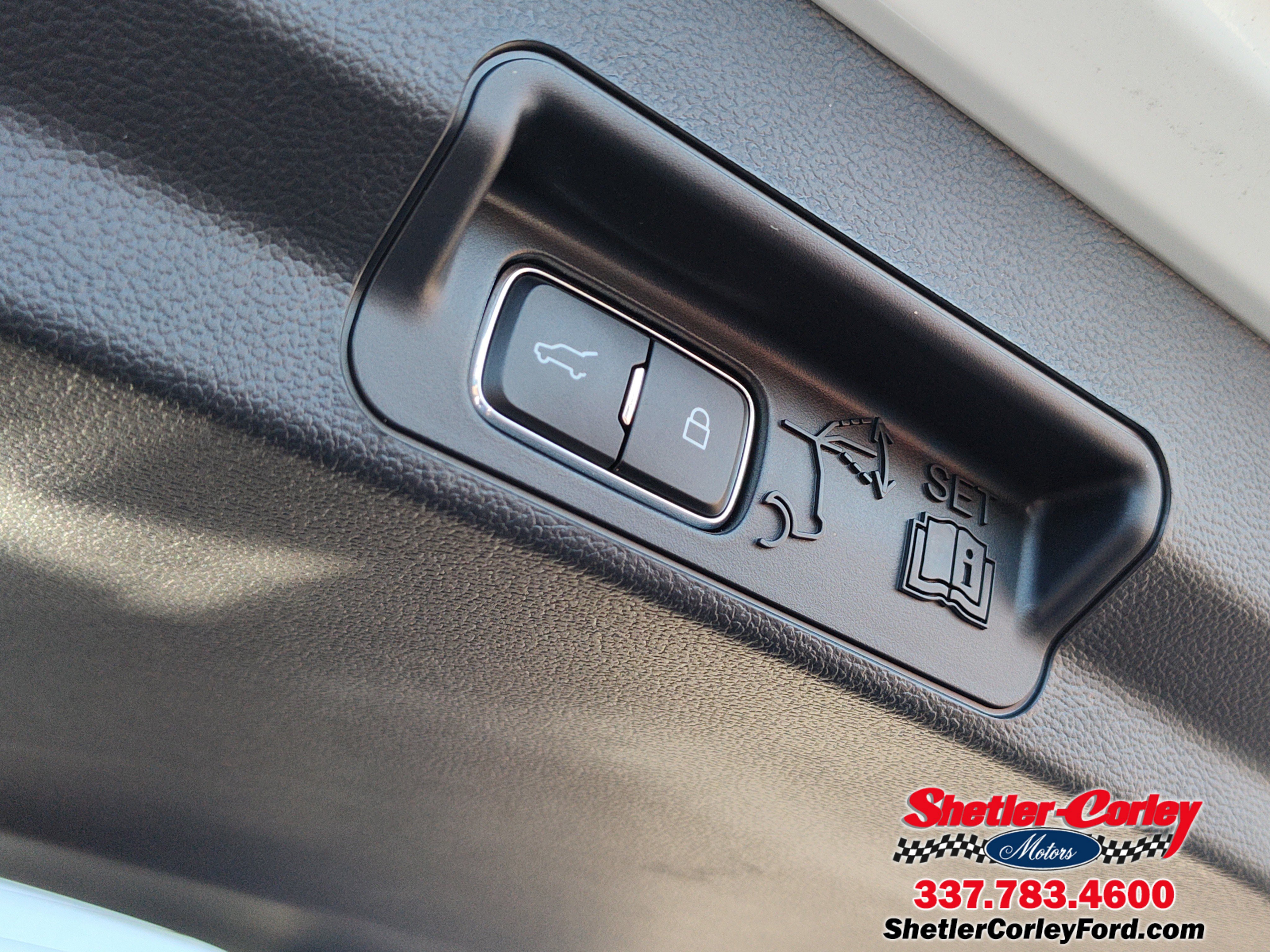 Used 2023 Ford Explorer ST-Line w/ Class IV Trailer Tow Package image 7