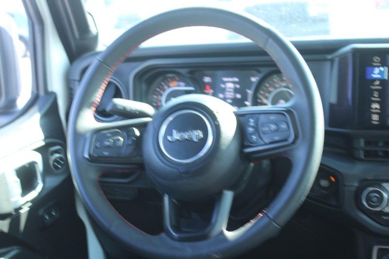Used 2024 Jeep Wrangler Unlimited Rubicon AWD/4WD image 14