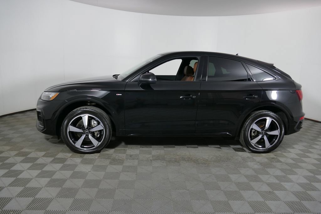 Used 2023 Audi Q5 2.0T Premium Plus w/ Premium Plus Package AWD/4WD image 3