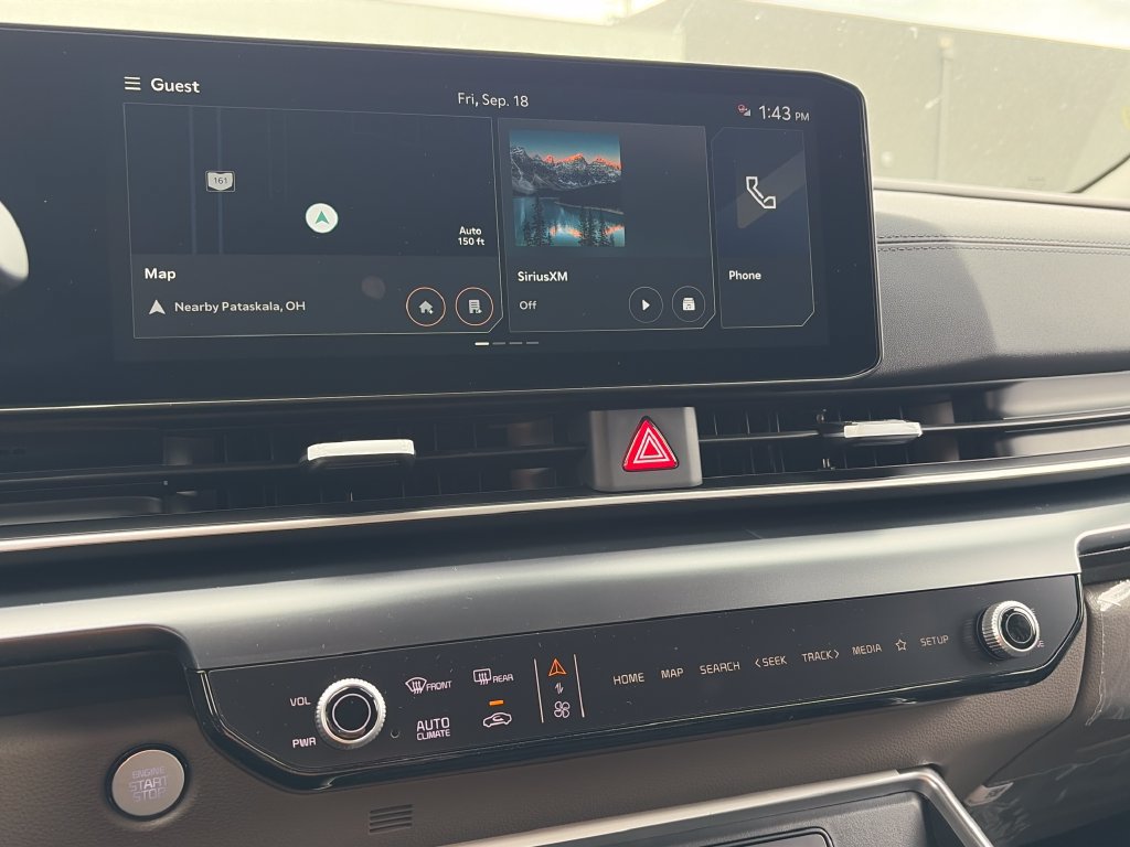 New 2027 Kia Carnival FWD image 17