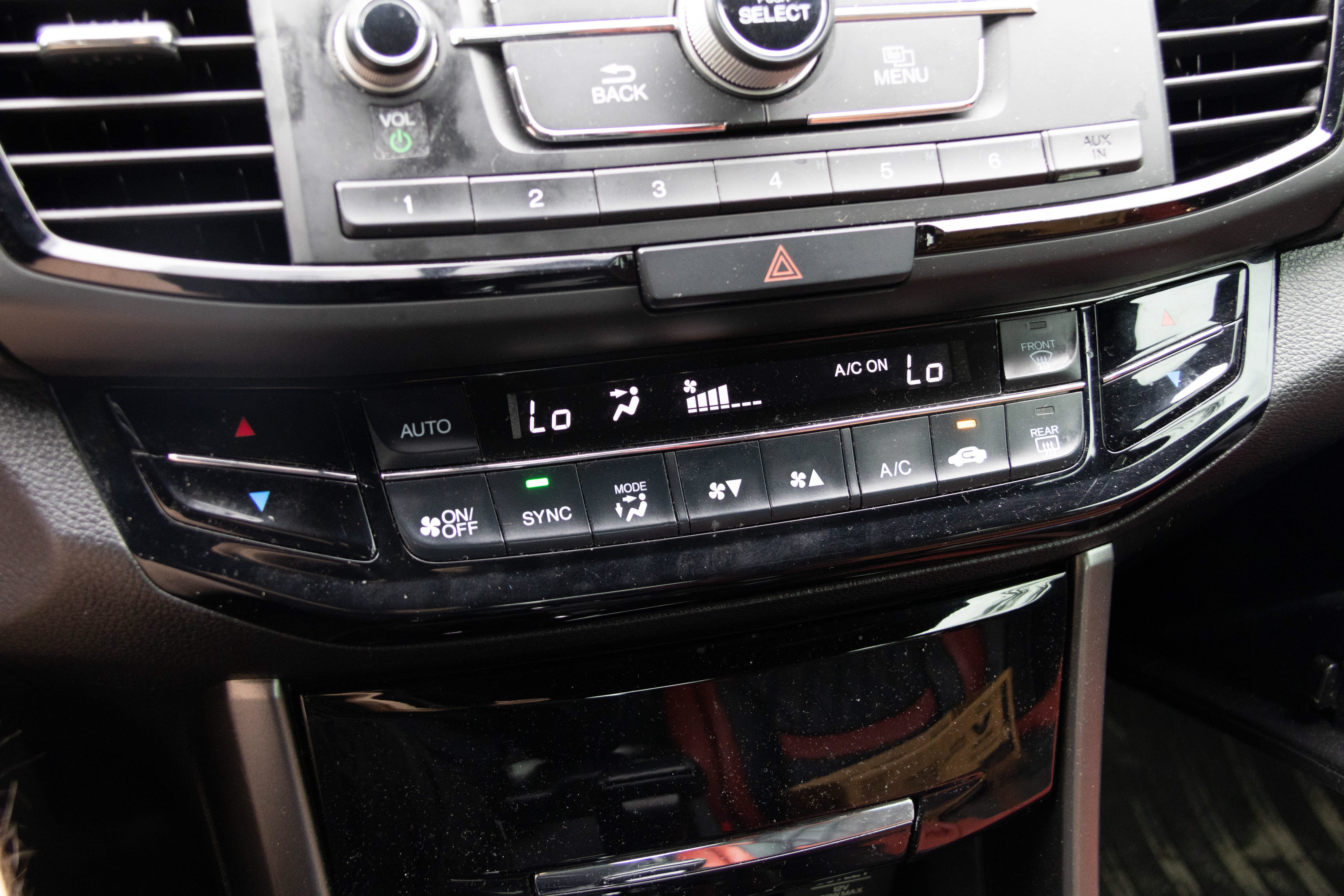 Used 2017 Honda Accord Sport image 26