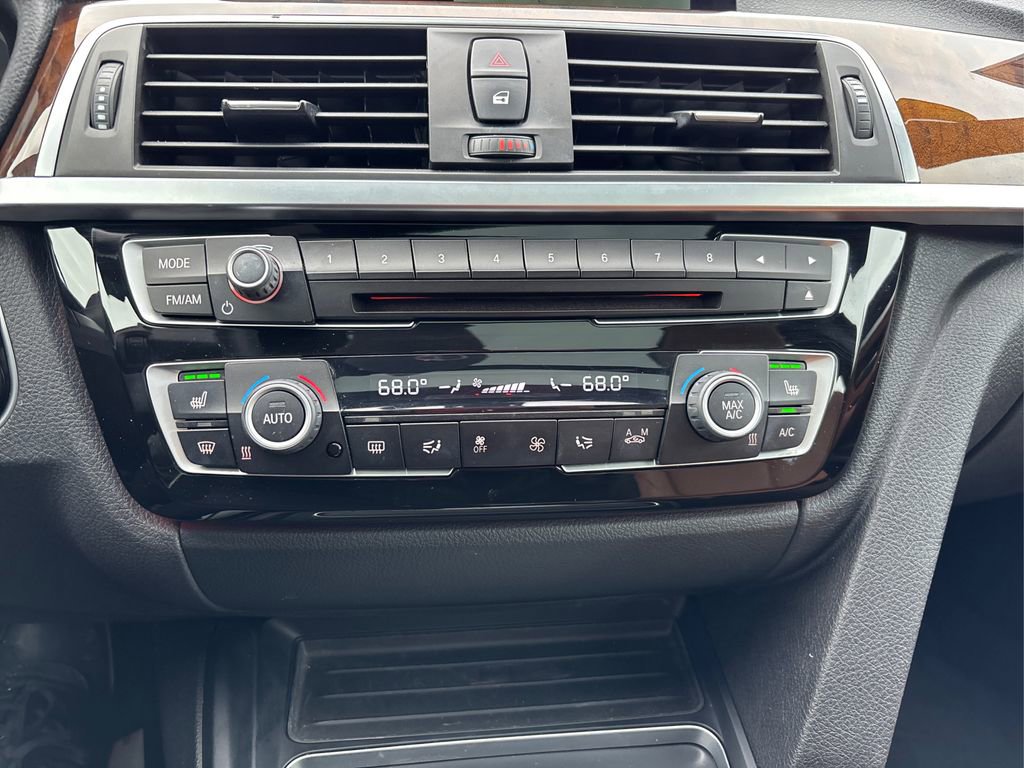 Used 2017 BMW 330i Gran Turismo xDrive image 30