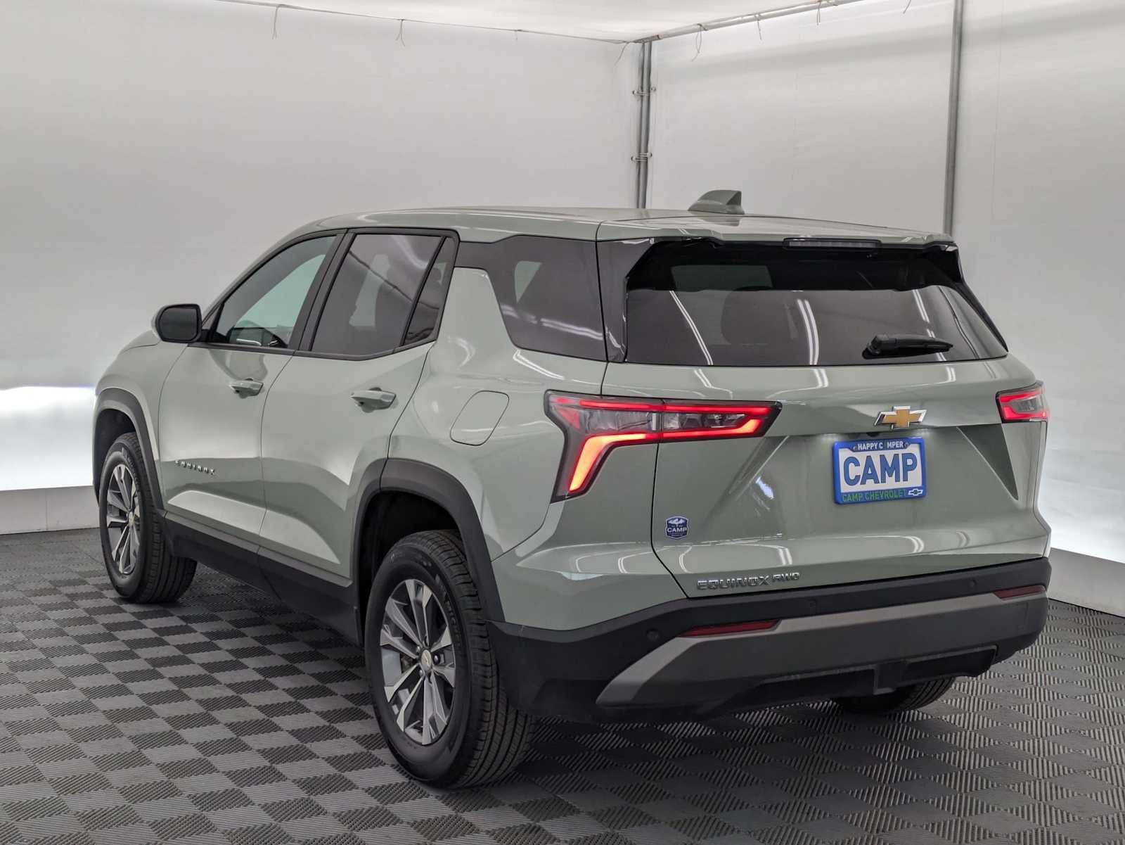 New 2026 Chevrolet Equinox LT AWD/4WD image 4