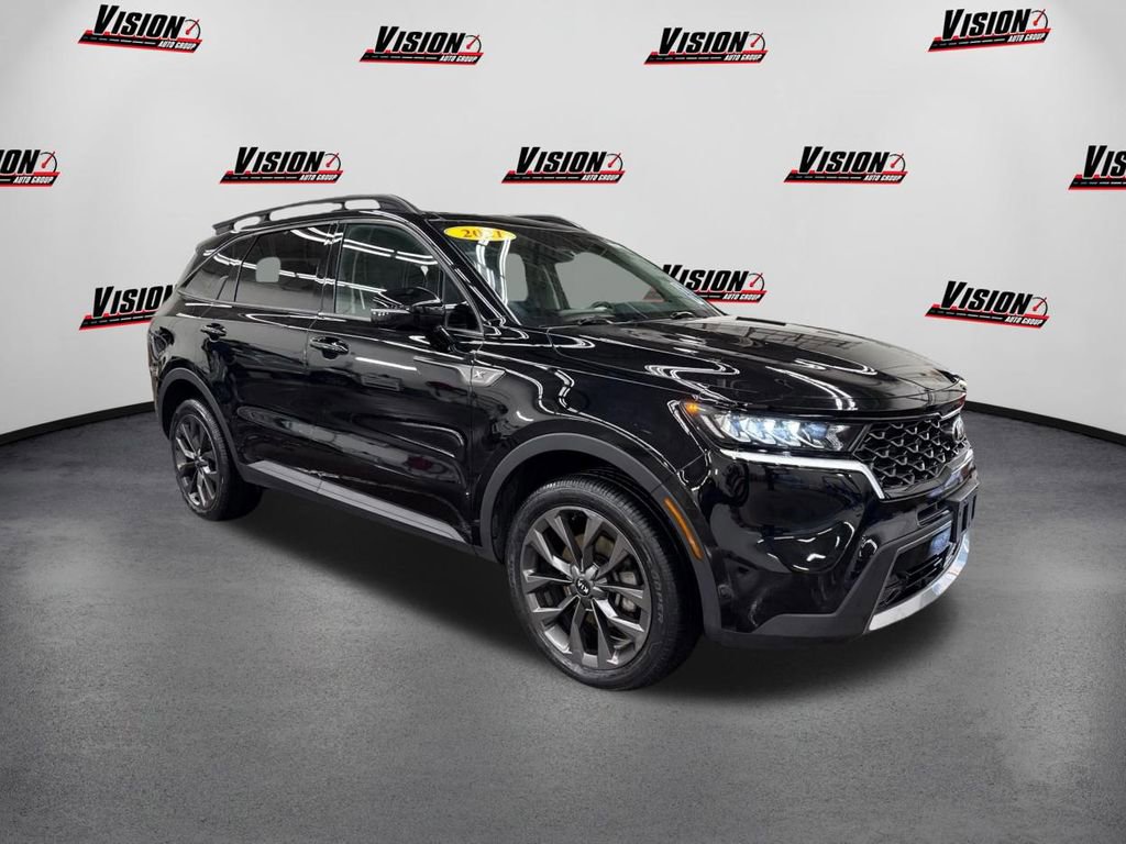 Used 2021 Kia Sorento EX w/ EX AWD X-Line Package image 3