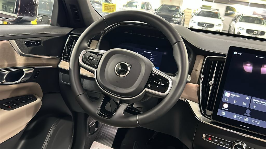 Used 2026 Volvo XC90 B6 Plus w/ Protection Package AWD/4WD image 23