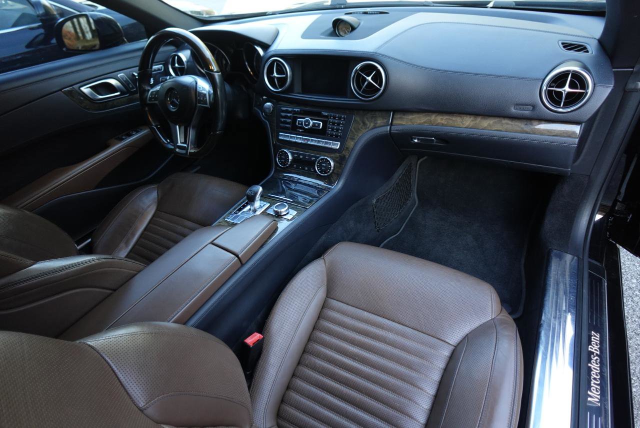 Used 2015 Mercedes-Benz SL 400 image 12