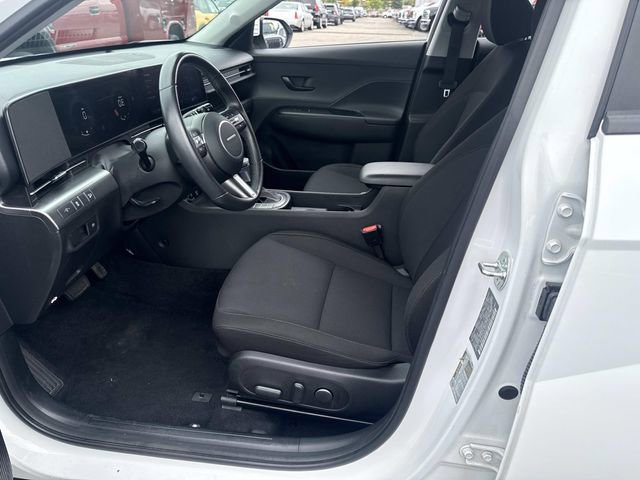 Used 2025 Hyundai Kona SEL image 29