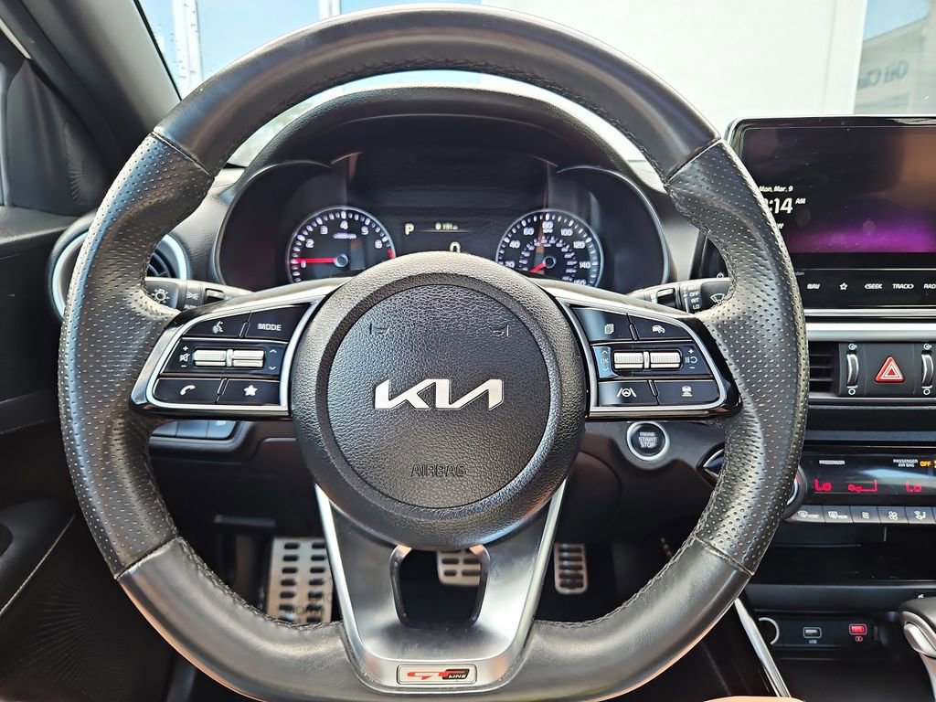 Used 2024 Kia Forte GT-Line w/ GT-Line Premium Package image 10