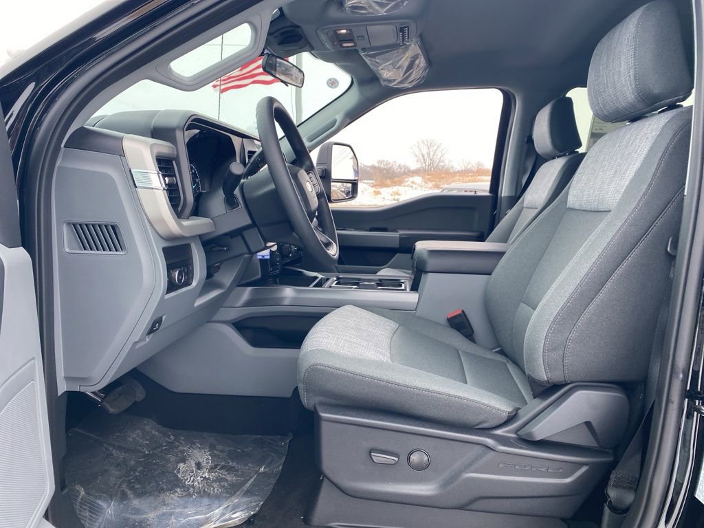 New 2026 Ford F250 XLT image 19